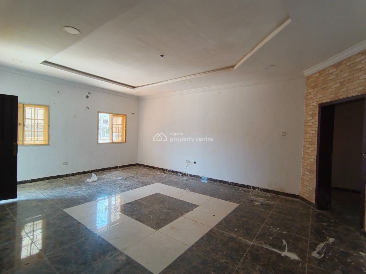 3 Bedroom Flats, Igbogbi Road, Ebute, Ikorodu, Lagos, Flat / Apartment for Rent