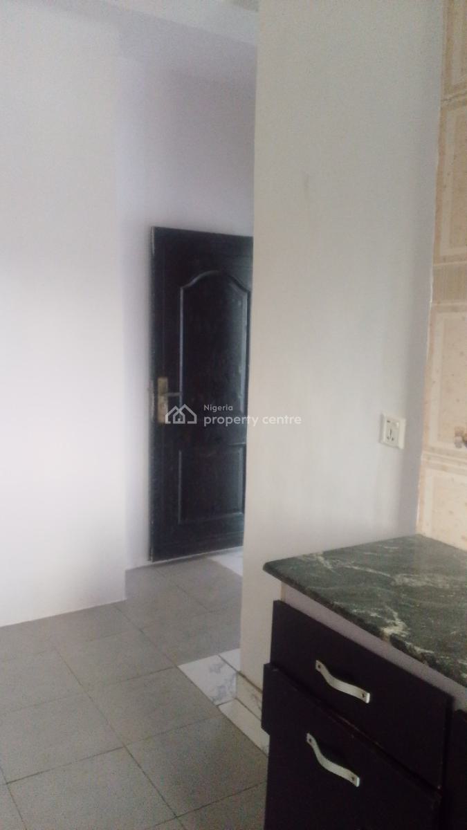 a Spacious Room Self Contained, Chevron Drive Paradise 3 Estate, Lekki, Lagos, Self Contain (single Rooms) for Rent
