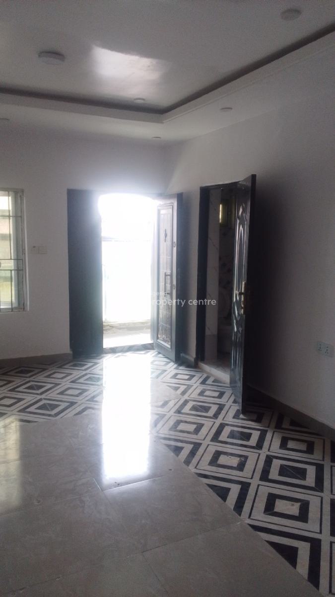 a Spacious Room Self Contained, Chevron Drive Paradise 3 Estate, Lekki, Lagos, Self Contain (single Rooms) for Rent