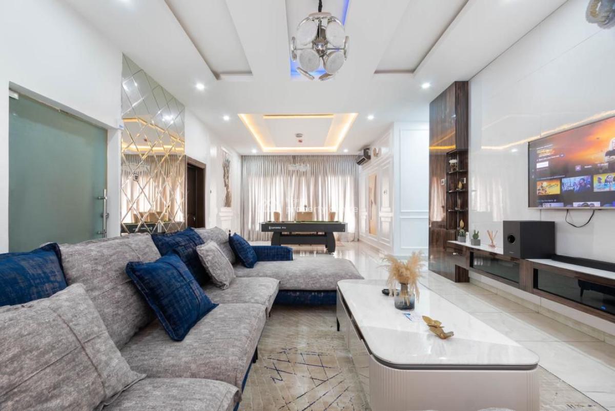 Elite 3 Bedroom Apartment with Wifi, Lekki, Lagos, Flat / Apartment Short Let