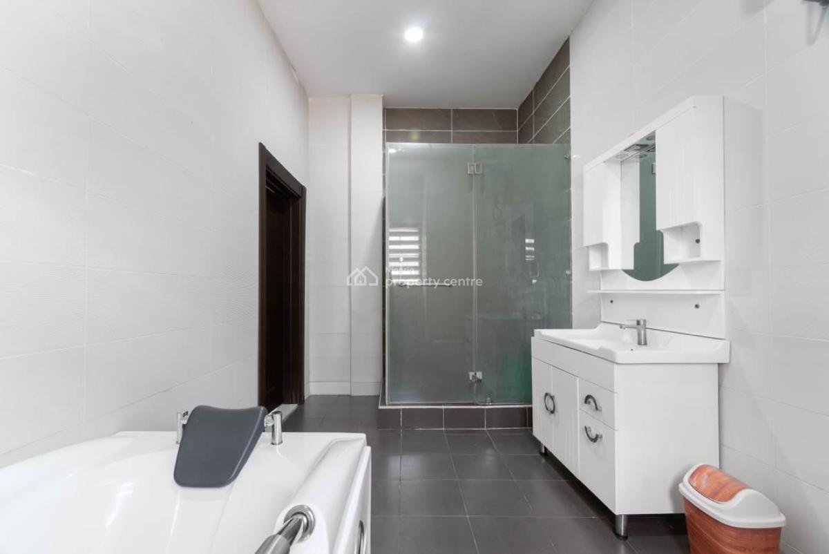 Elite 3 Bedroom Apartment with Wifi, Lekki, Lagos, Flat / Apartment Short Let
