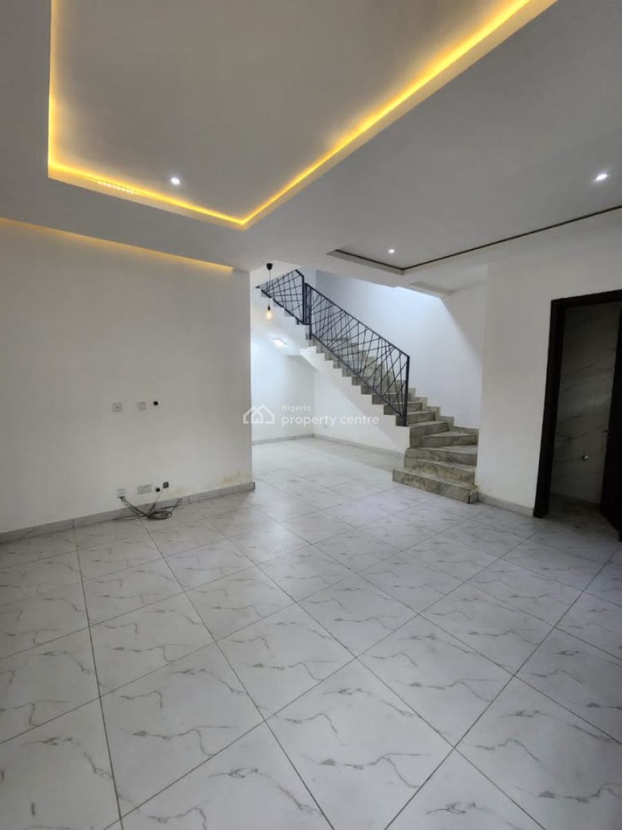 Brand New Four Bedroom Terraces with a Bq, Obanikoro Estate, Shomolu, Lagos, House for Sale