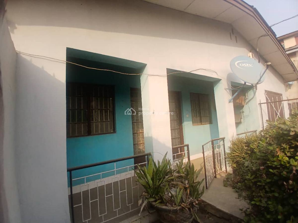 5 Bedroom Bungalow, Lawani Street, Onike, Yaba, Lagos, Detached Bungalow for Sale