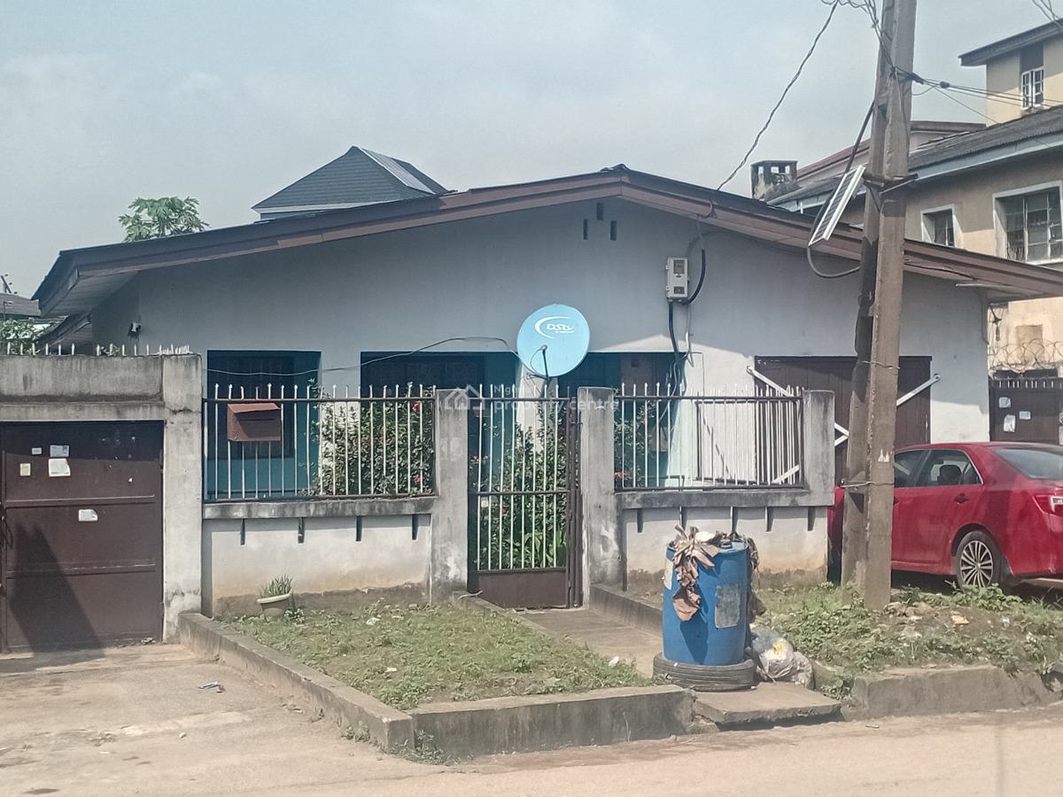 5 Bedroom Bungalow, Lawani Street, Onike, Yaba, Lagos, Detached Bungalow for Sale
