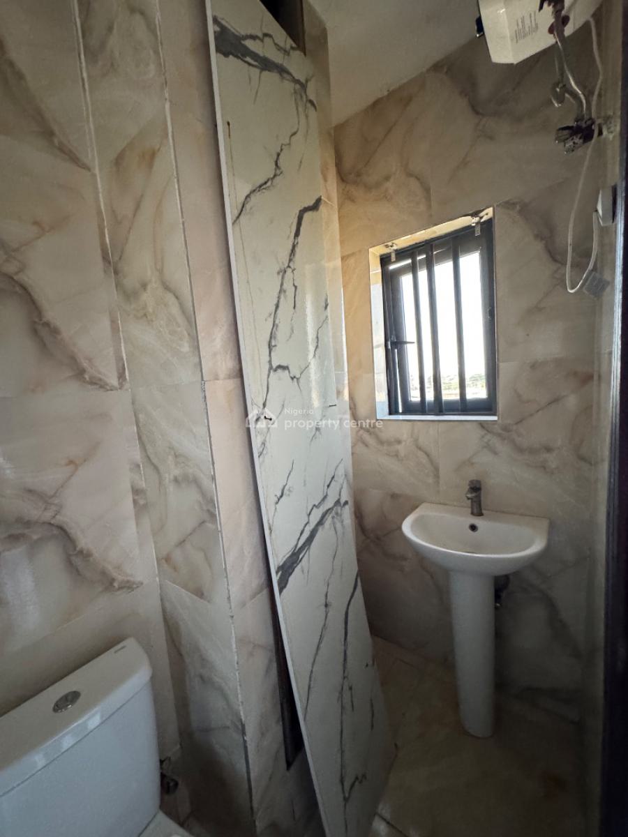 𝐖𝐄𝐋𝐋 𝐌𝐀𝐈𝐍𝐓𝐀𝐈𝐍𝐄𝐃 𝐌𝐈𝐍𝐈 𝐅𝐋𝐀𝐓, Ikate, Lekki, Lagos, Mini Flat (room and Parlour) for Rent