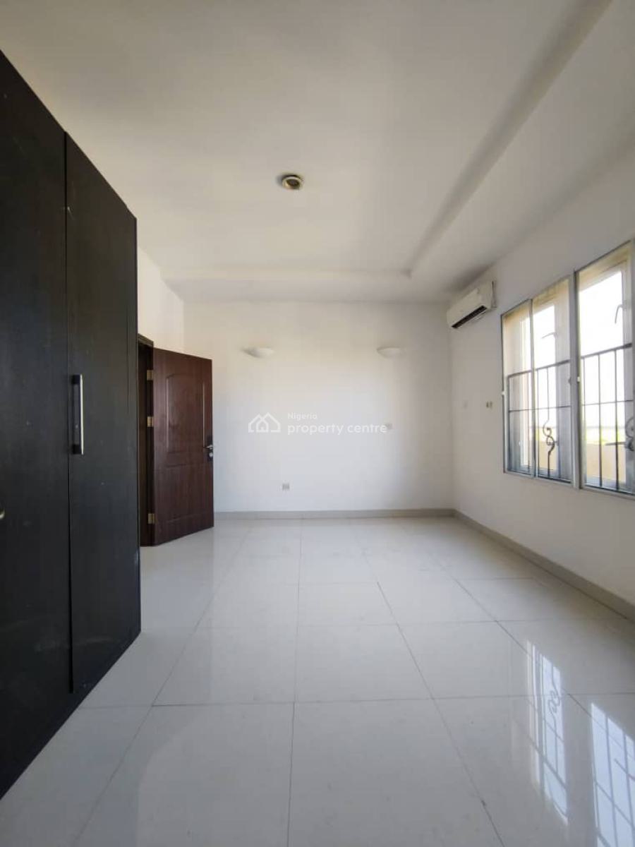 Serviced 2 Bedroom Apartment, Lekki Phase 1, Lekki, Lagos, Flat / Apartment for Rent