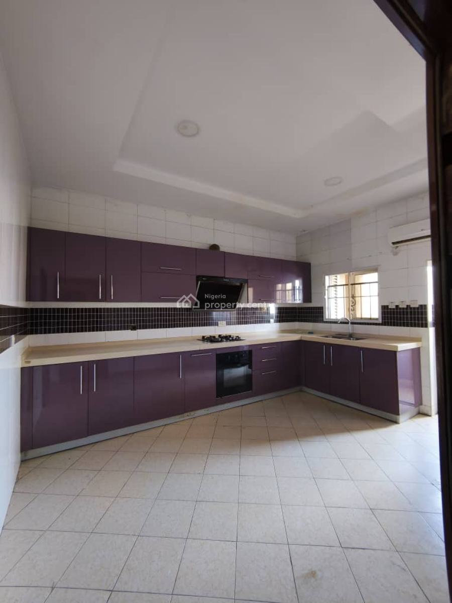 Serviced 2 Bedroom Apartment, Lekki Phase 1, Lekki, Lagos, Flat / Apartment for Rent