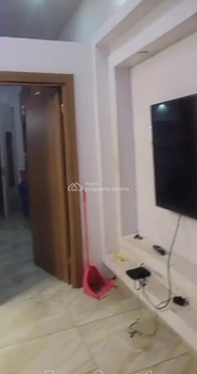 Spacious Mini-flat (sharing Kitchen), Oral Estate Extension, Ikota, Lekki, Lagos, Mini Flat (room and Parlour) for Rent