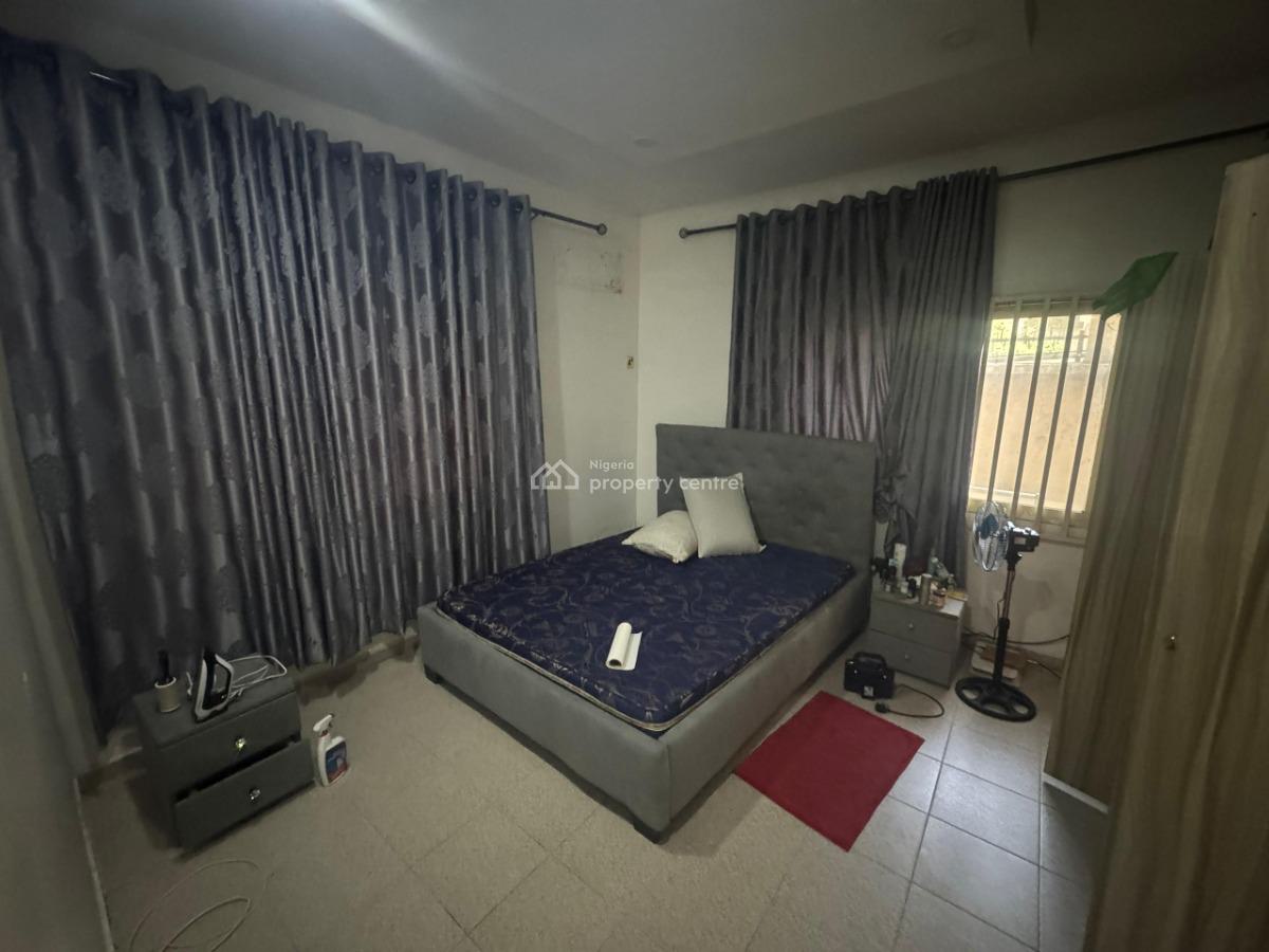 a Nice and Spacious 1 Bedroom Apartment in A1 Series, Off Admiralty Way, Lekki Phase 1, Lekki, Lagos, Flat / Apartment for Rent