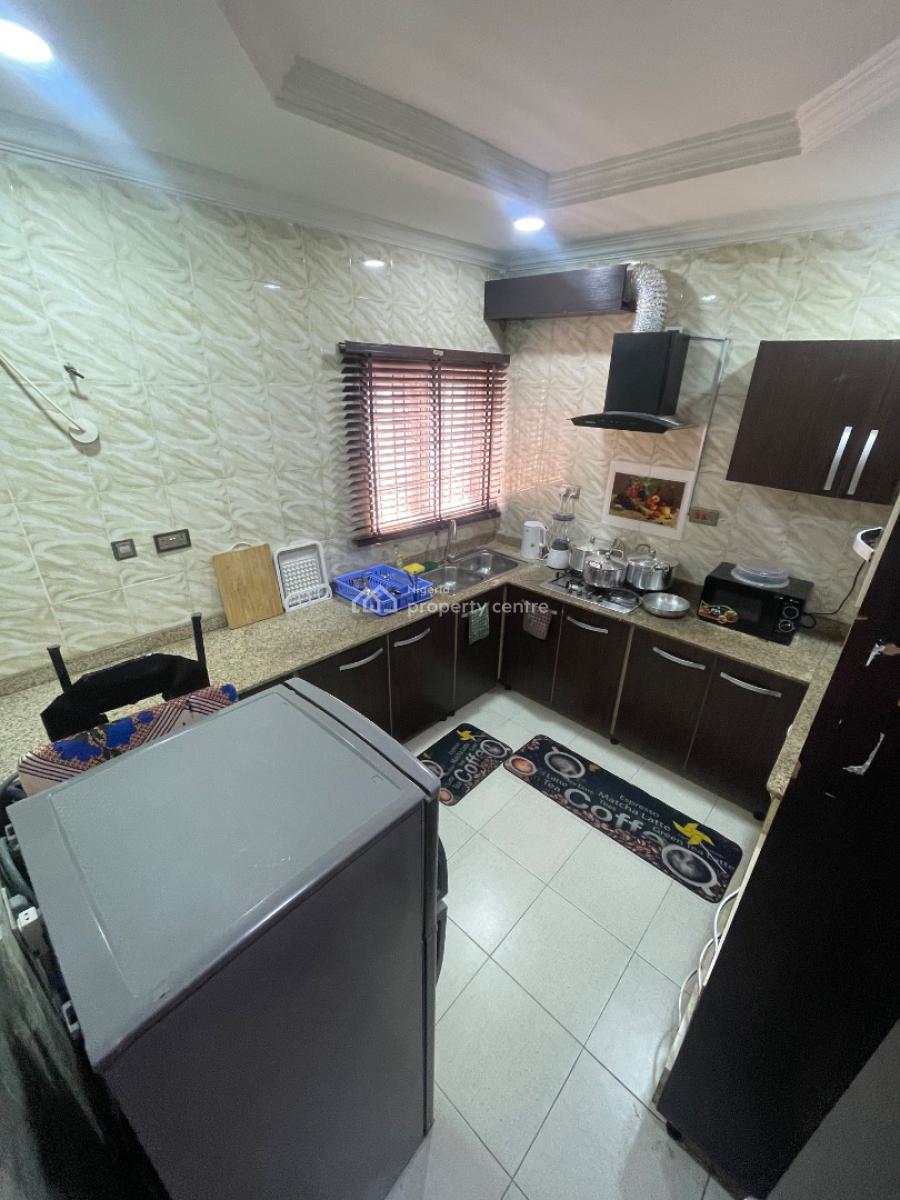 Furnished 3 Bedroom and 2 Bedroom, Off Admiralty Way, Lekki Phase 1, Lekki, Lagos, Flat / Apartment for Rent