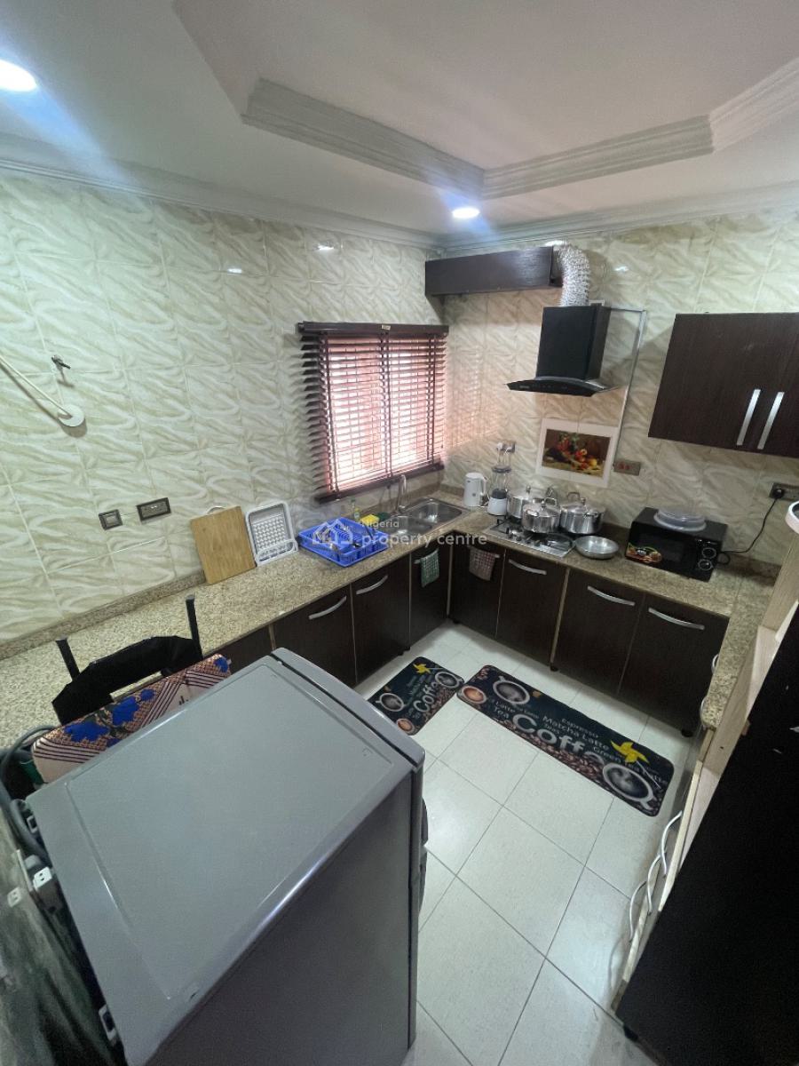 Furnished 3 Bedroom and 2 Bedroom, Off Admiralty Way, Lekki Phase 1, Lekki, Lagos, Flat / Apartment for Rent