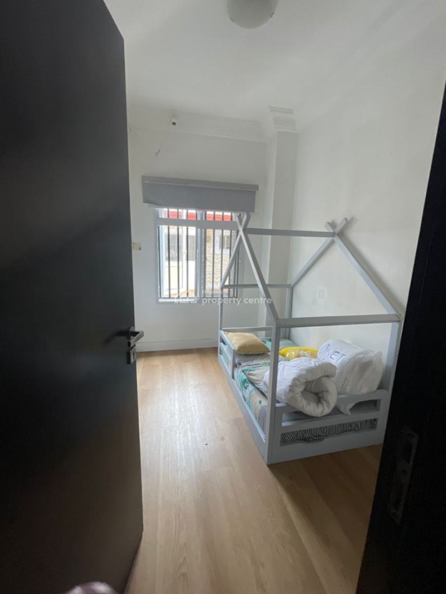 Beautiful and Spacious 4 Bedroom Terrace Duplex with Bq, Lekki Phase 1, Lekki, Lagos, Terraced Duplex for Rent