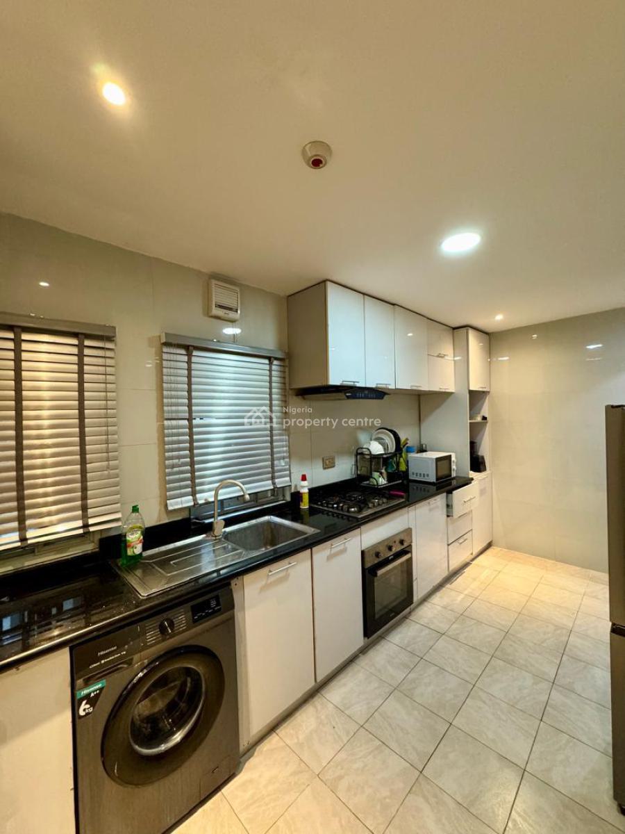 Exquisite 2 Bedroom Apartment, Lekki Phase 1, Lekki, Lagos, Flat / Apartment Short Let