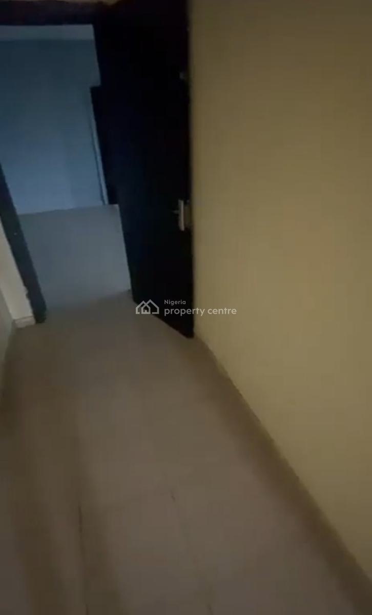 Large and Spacious Mini Flat (upstairs) - *video Available*, New Road Eti-osa, Lekki, Lagos, Mini Flat (room and Parlour) for Rent