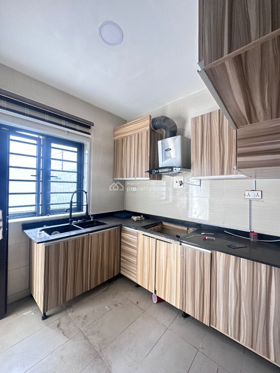Standard 2 Bedroom Apartment in a Serene Neighborhood, Ikate Elegushi, Lekki, Lagos, Flat / Apartment for Rent