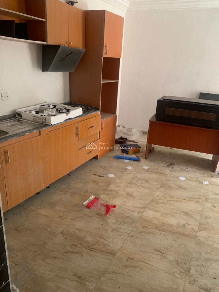 Expansive 2 Bedrooms Apartment, Orchid Road, Lekki, Lagos, Flat / Apartment for Rent