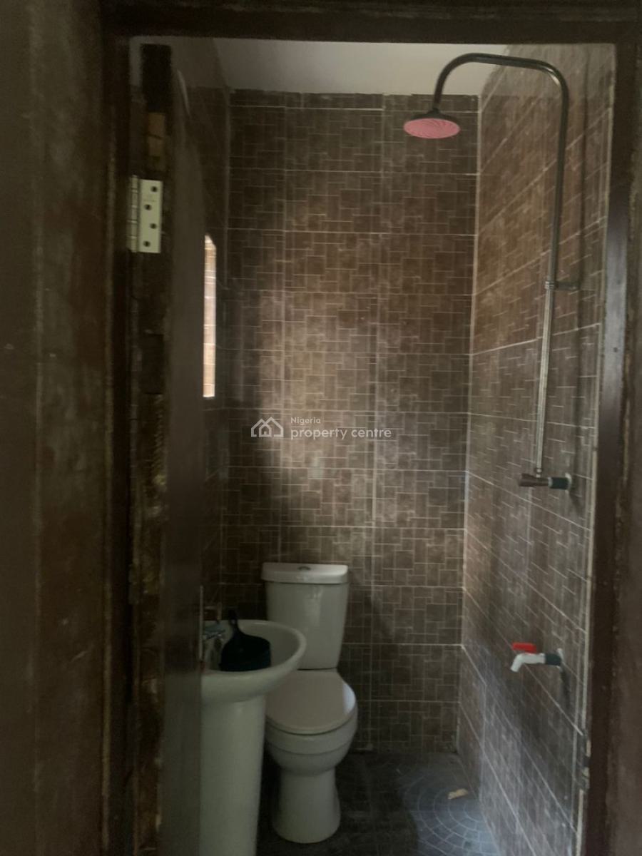 Expansive 2 Bedrooms Apartment, Orchid Road, Lekki, Lagos, Flat / Apartment for Rent