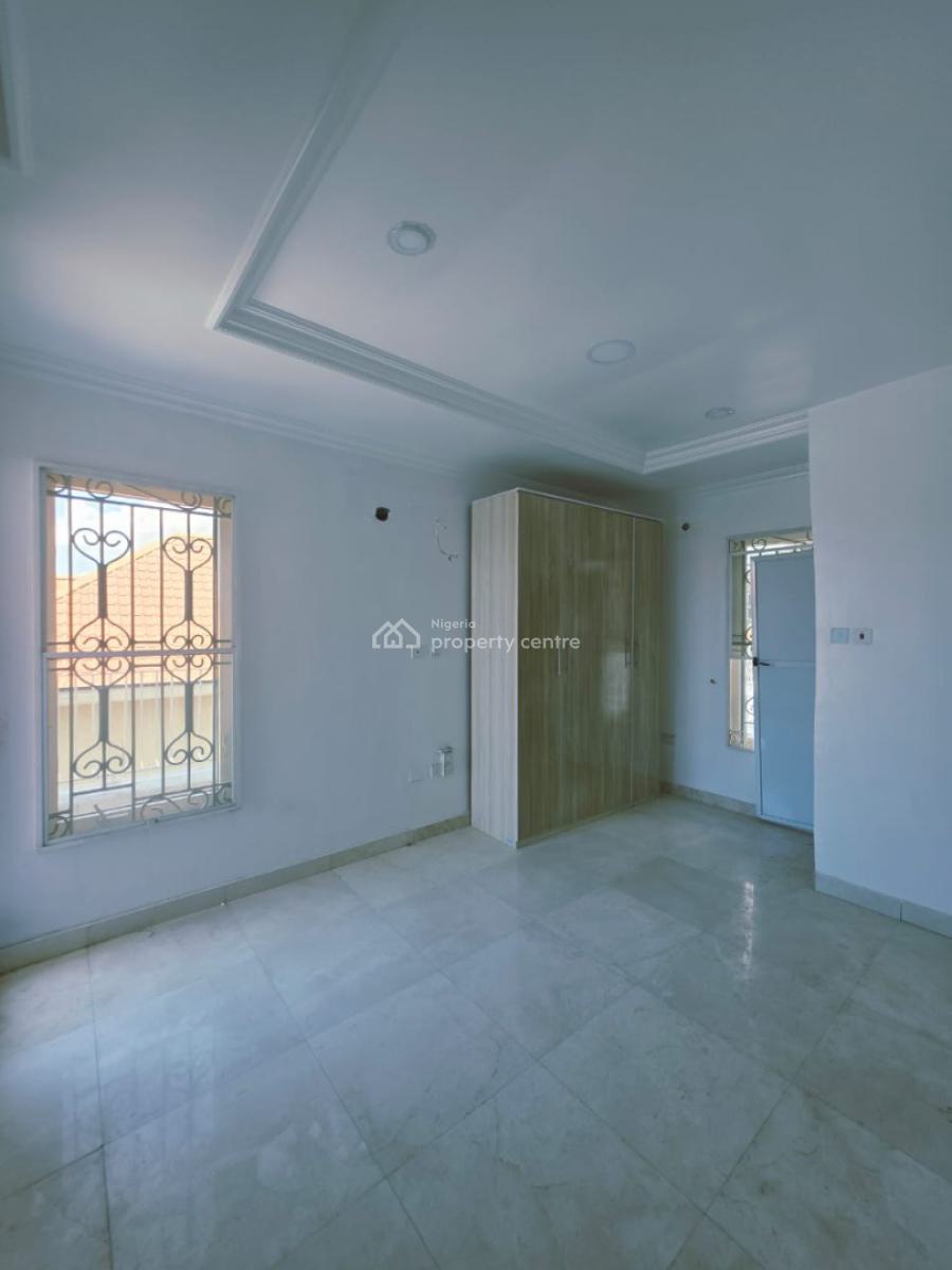 3 Bedroom Penthouse, Off Admiralty Way, Lekki Phase 1, Lekki, Lagos, Flat / Apartment for Rent
