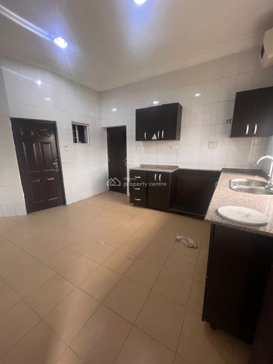 Lovely 3 Bedroom Spacious Apartment, Serene Neighborhood, Jahi, Abuja, Flat / Apartment for Rent