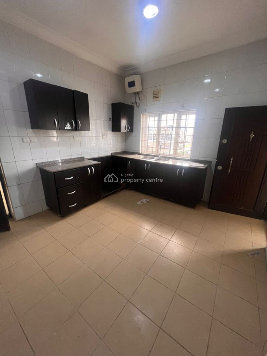 Lovely 3 Bedroom Spacious Apartment, Serene Neighborhood, Jahi, Abuja, Flat / Apartment for Rent