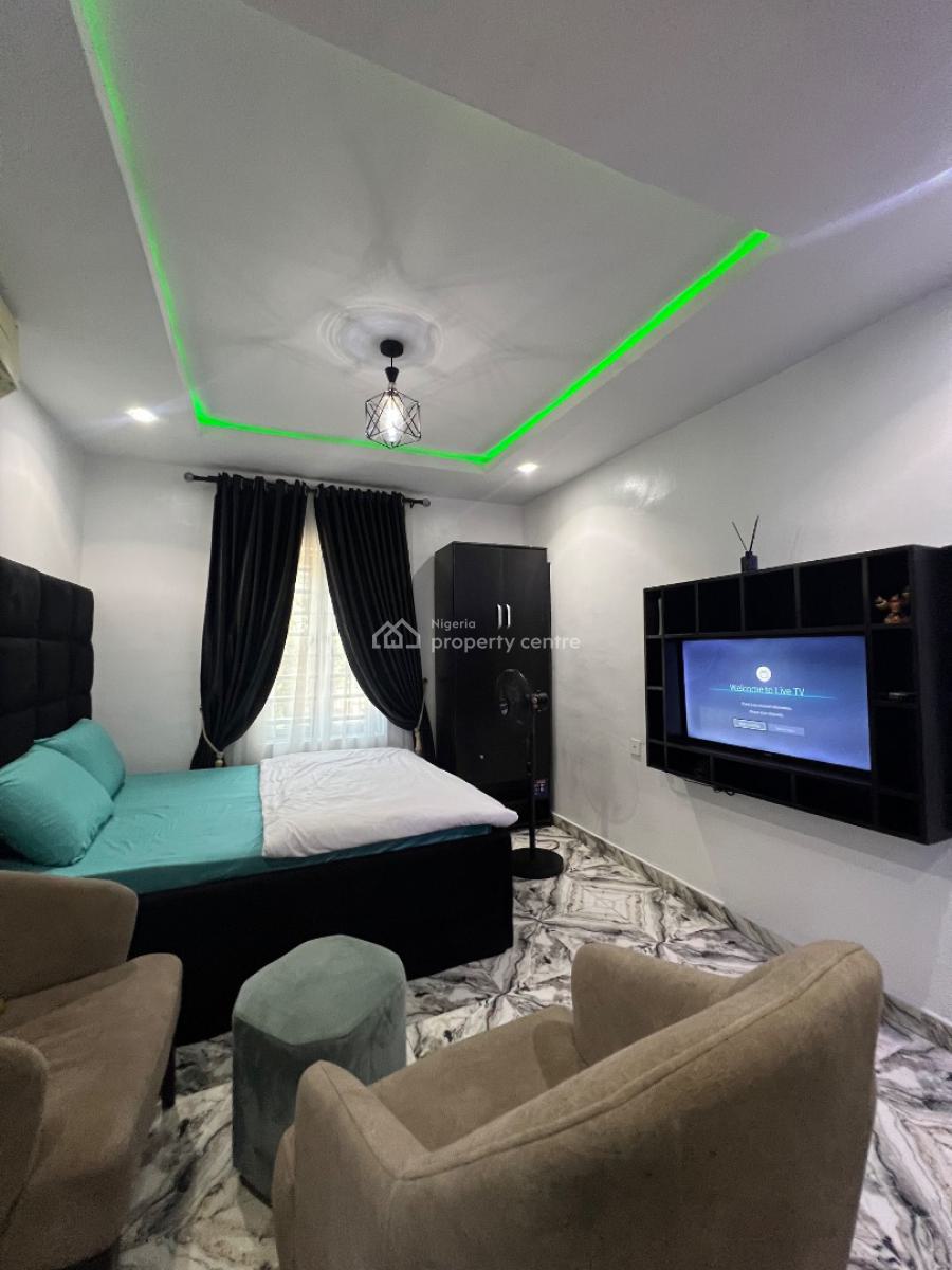 Fully Furnished Studio Apartment in a Mini  Estate, Jibowu, Yaba, Lagos, Self Contain (single Rooms) for Rent