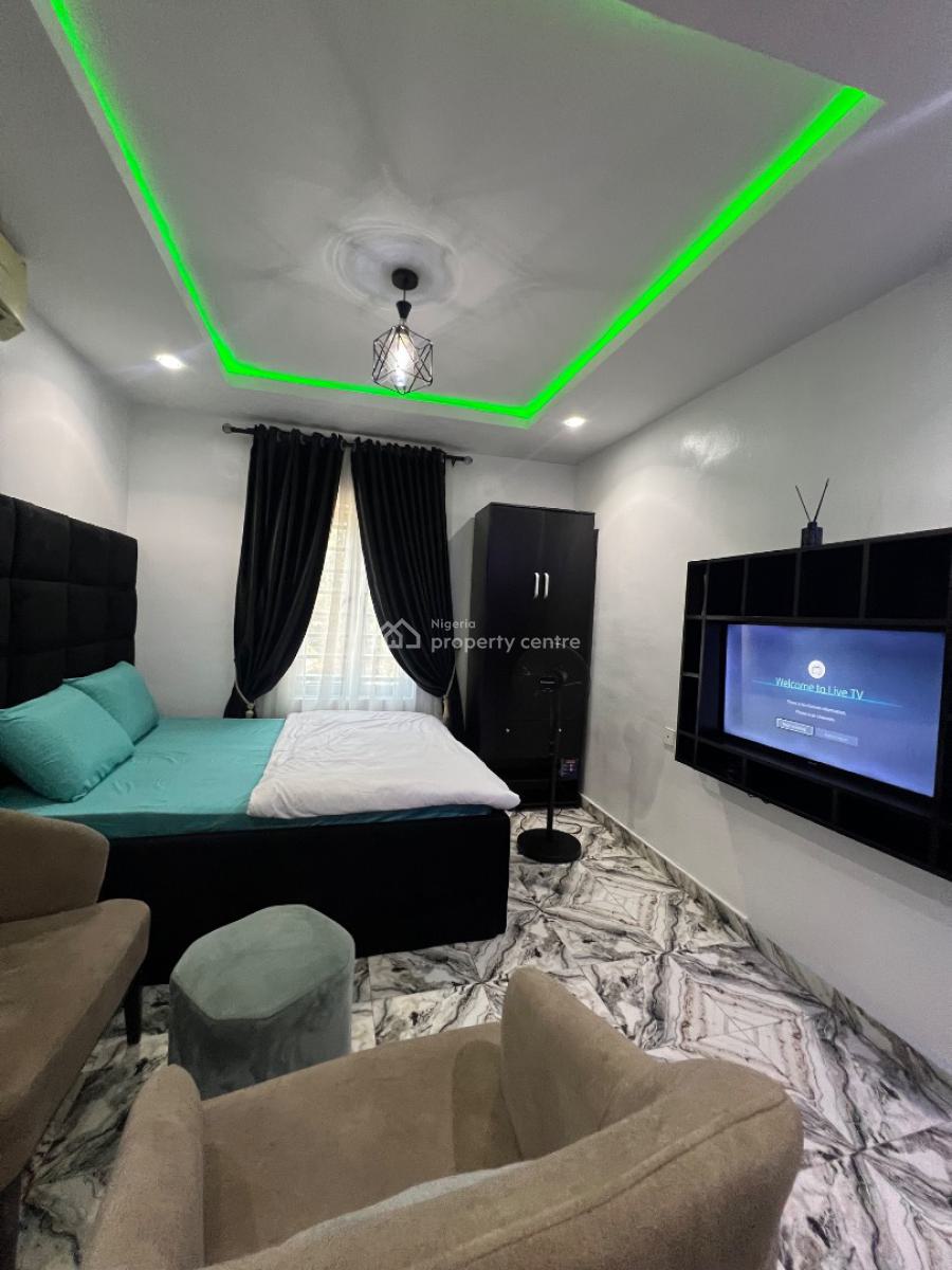 Fully Furnished Studio Apartment in a Mini  Estate, Jibowu, Yaba, Lagos, Self Contain (single Rooms) for Rent