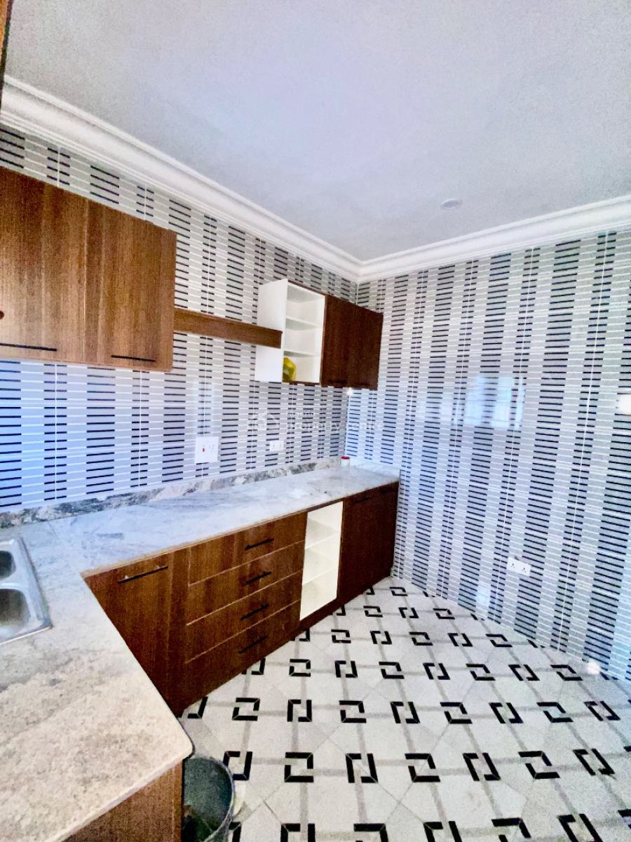 Very Massive and Spacious Three (3) Bedroom Detached Bungalow, By Lavista Court Estate, Galadimawa, Abuja, Semi-detached Bungalow for Rent