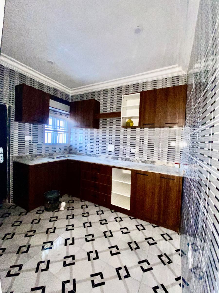 Very Massive and Spacious Three (3) Bedroom Detached Bungalow, By Lavista Court Estate, Galadimawa, Abuja, Semi-detached Bungalow for Rent