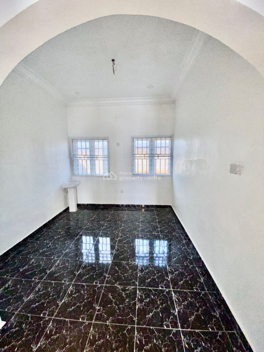 Very Massive and Spacious Three (3) Bedroom Detached Bungalow, By Lavista Court Estate, Galadimawa, Abuja, Semi-detached Bungalow for Rent