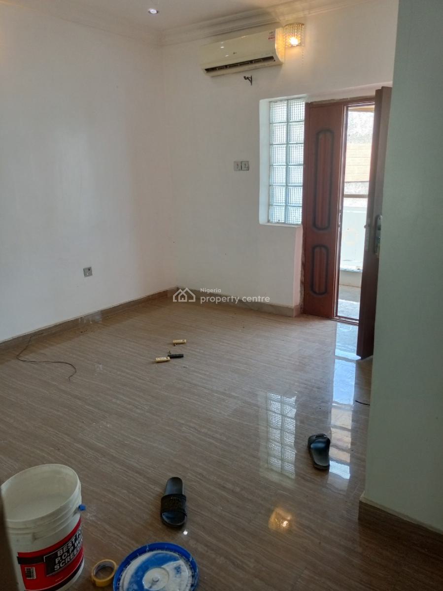 Luxurious Upstairs Share Apartment at Ajah Ilaje Off Mobil Road, Idiroko Estate Opposite Emerald Estate Ajah Ilaje Off Mobil Road, Ajah, Lagos, Self Contain (single Rooms) for Rent