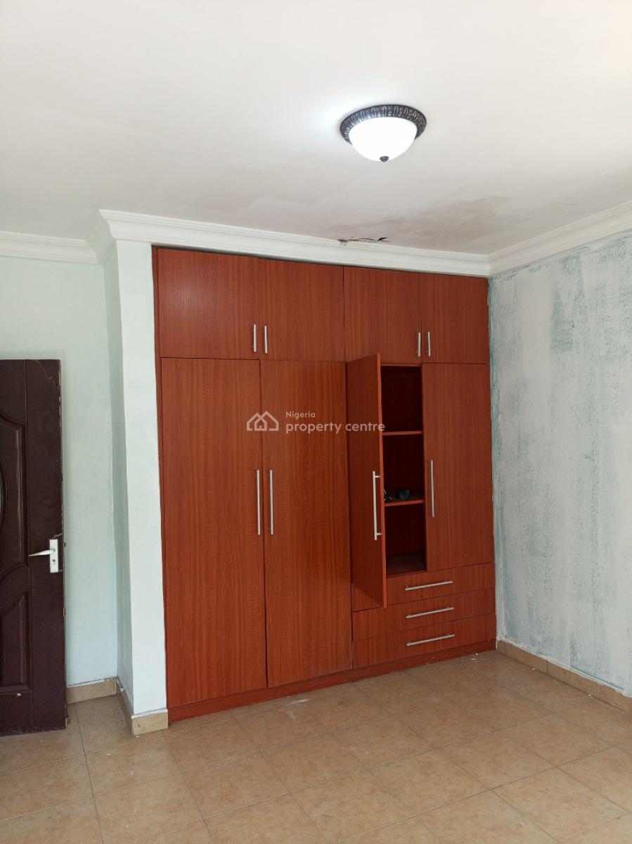 Luxurious Upstairs Share Apartment at Ajah Ilaje Off Mobil Road, Idiroko Estate Opposite Emerald Estate Ajah Ilaje Off Mobil Road, Ajah, Lagos, Self Contain (single Rooms) for Rent