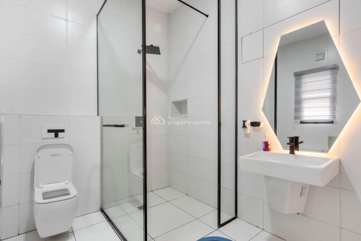 Luxury Four Bedroom with Beautiful Features, Lekki Phase 1, Lekki, Lagos, Flat / Apartment Short Let