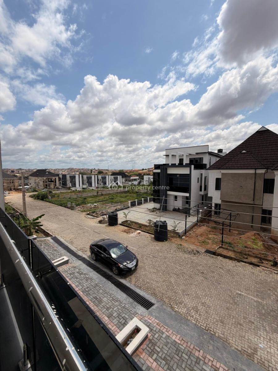5 Bedroom Terrace Duplex with Swimming Pool and Inverter, Engr Lere Adigun Gra, Bashorun, Ibadan, Oyo, Terraced Duplex for Sale