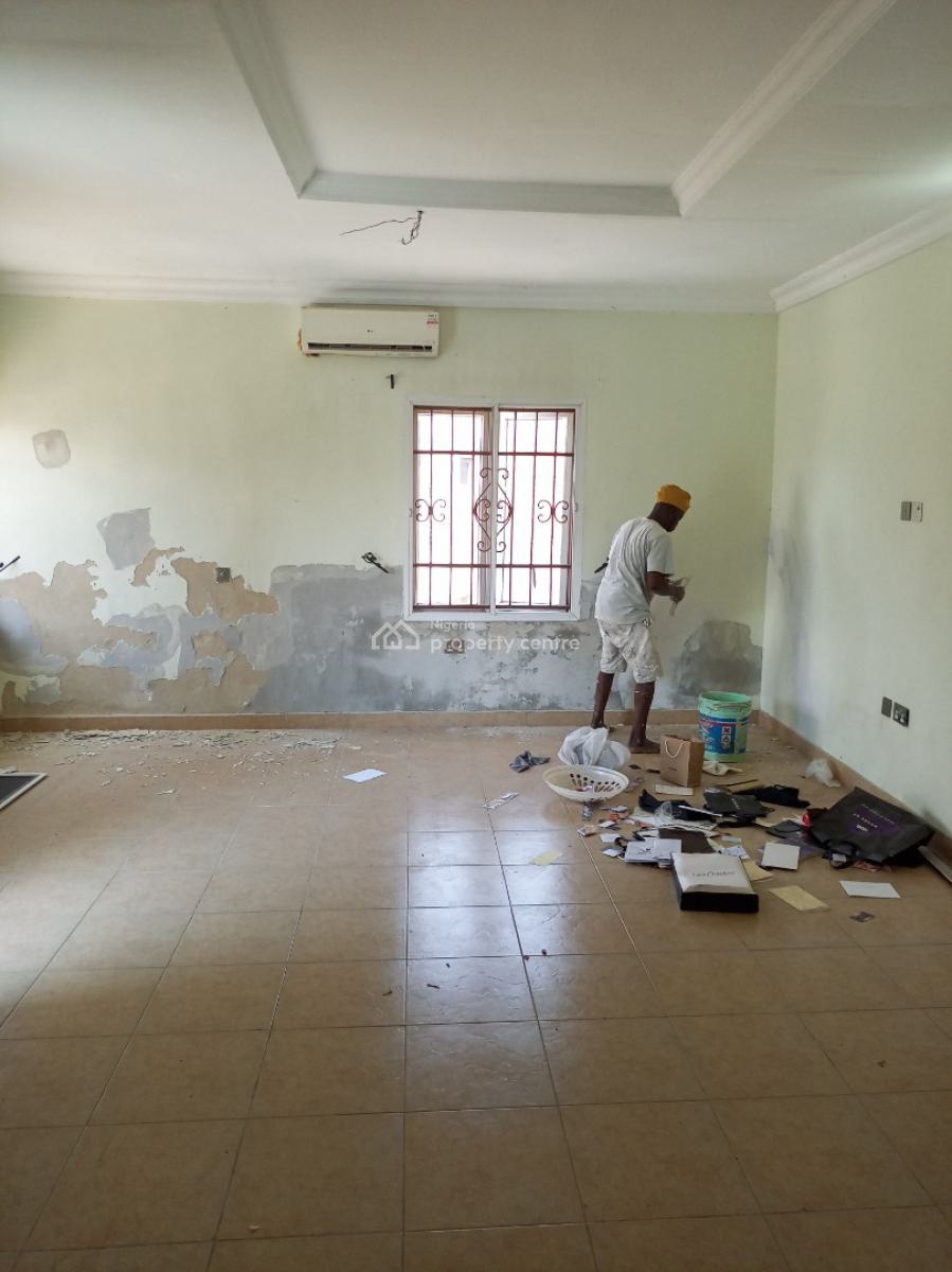 Studio Masters Bedroom Share Apartment, Idiroko Estate Opposite Emerald Estate, Off Mobil Road, Ilaje, Ajah, Lagos, Self Contain (single Rooms) for Rent