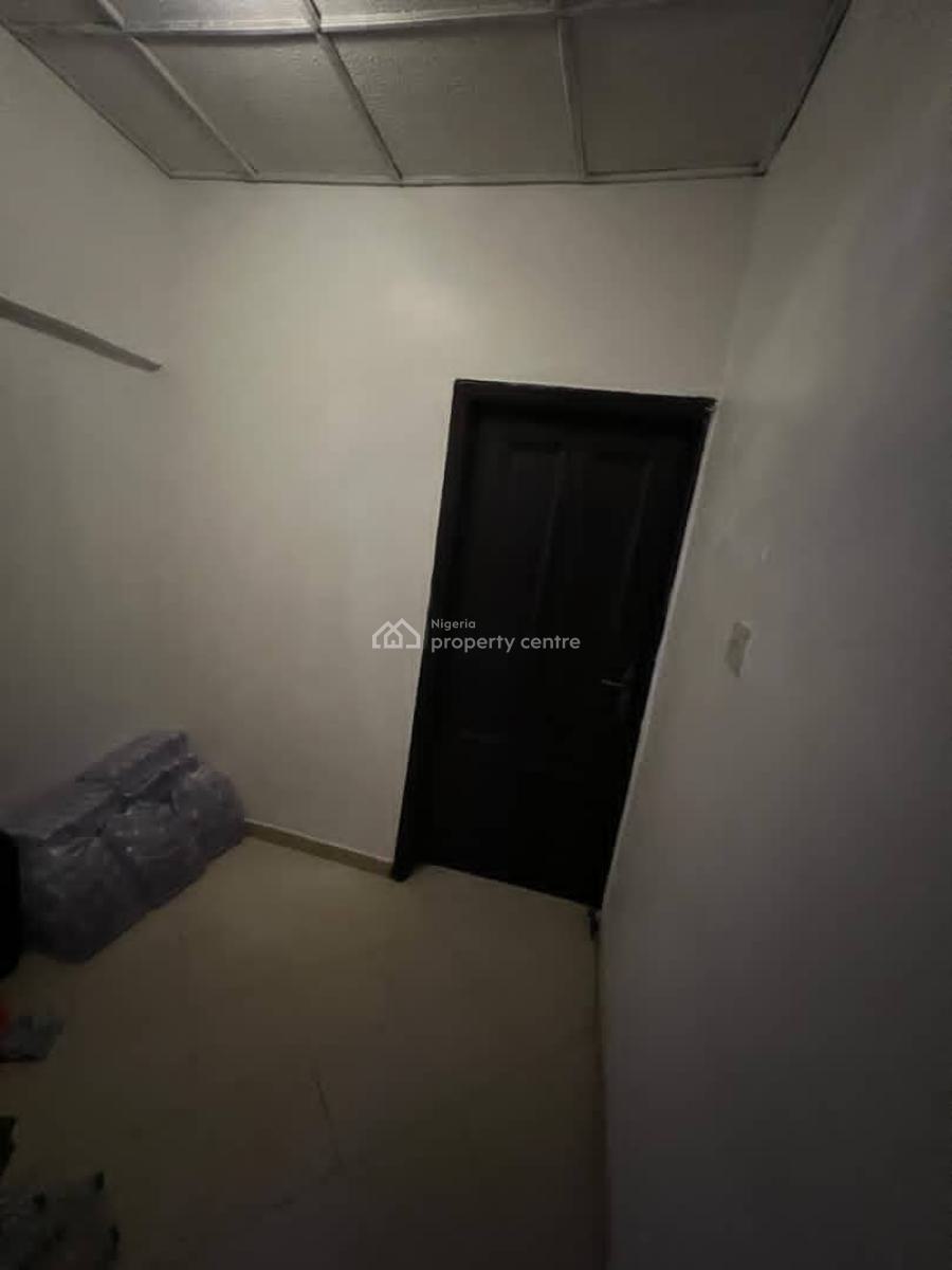 Spacious Massive Luxury Minflat Bedroom, Lekki Phase 1, Lekki, Lagos, Mini Flat (room and Parlour) for Rent