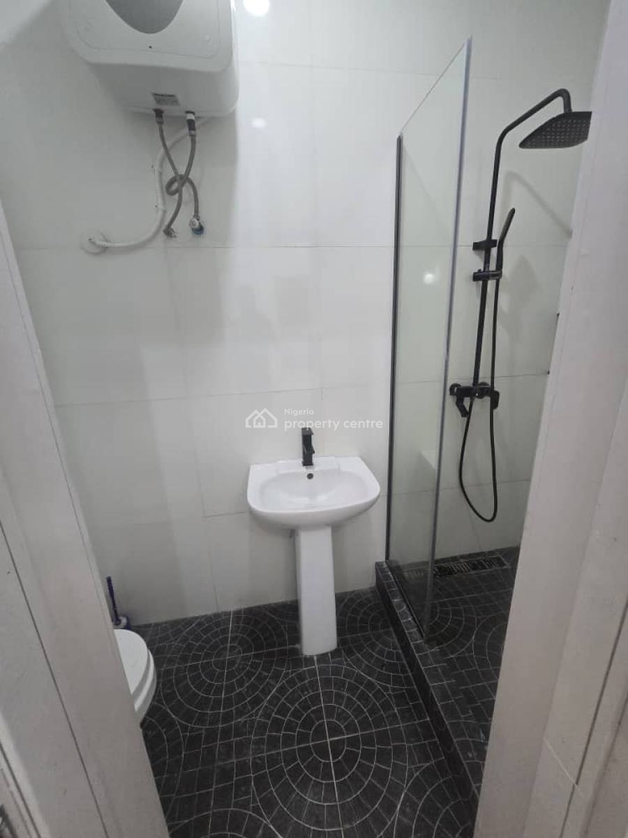 2-bedroom Apartment with Bq, Lekki Phase 1, Lekki, Lagos, Flat / Apartment for Rent