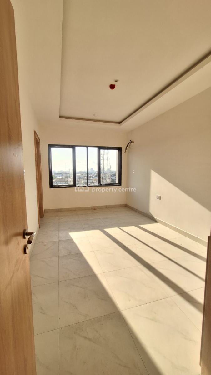 The Biggest 3 Bedroom Apartment, Lekki Phase1, Lekki Phase 1, Lekki, Lagos, Flat / Apartment for Sale