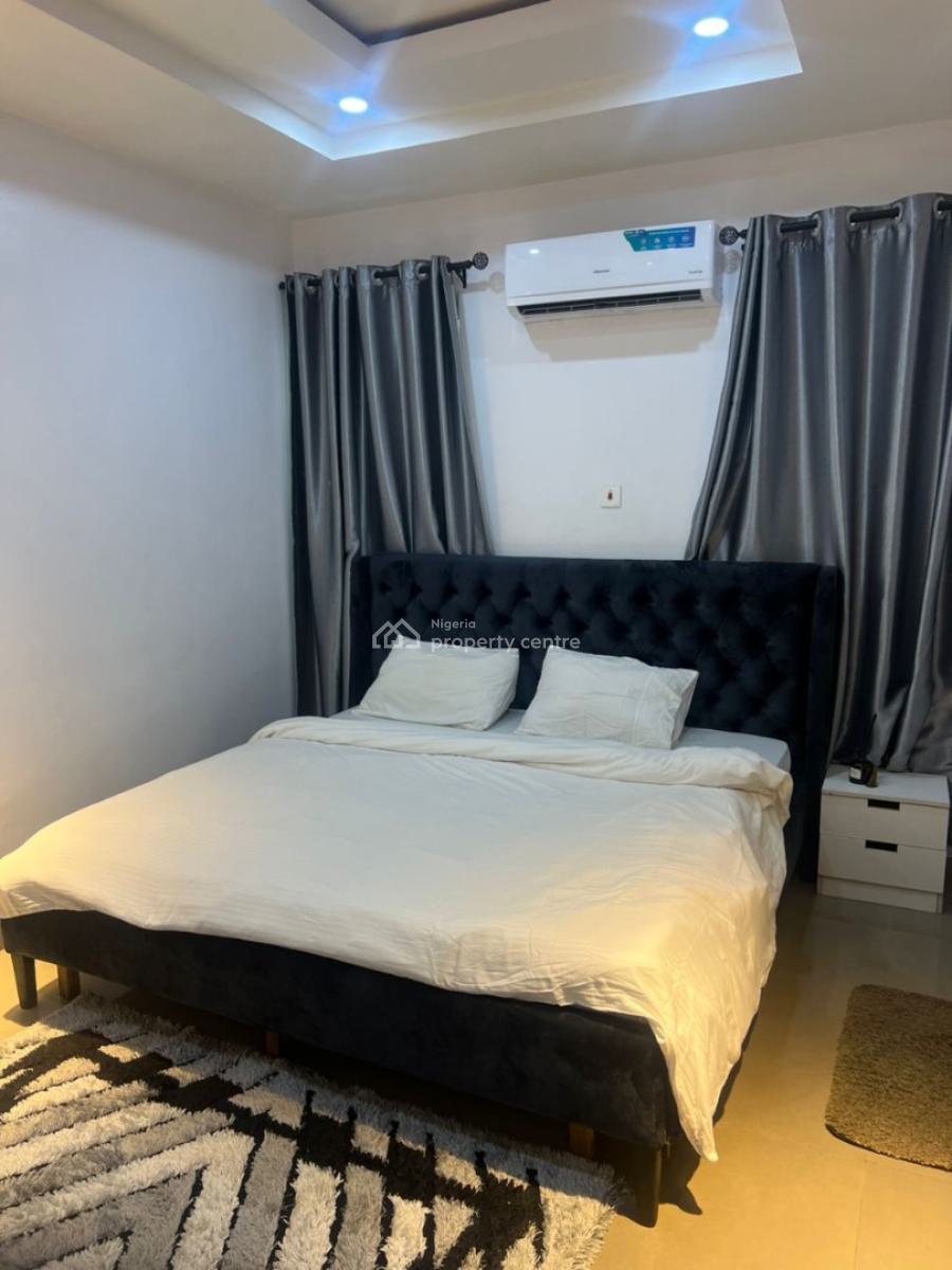 Lovely 2 - Bedroom Apartment, Gra, Ogudu, Lagos, Flat / Apartment Short Let
