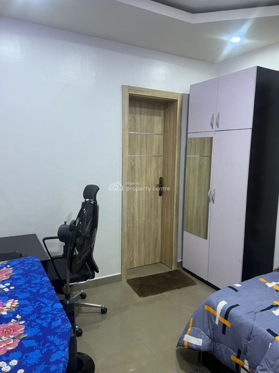 Lovely 2 - Bedroom Apartment, Gra, Ogudu, Lagos, Flat / Apartment Short Let
