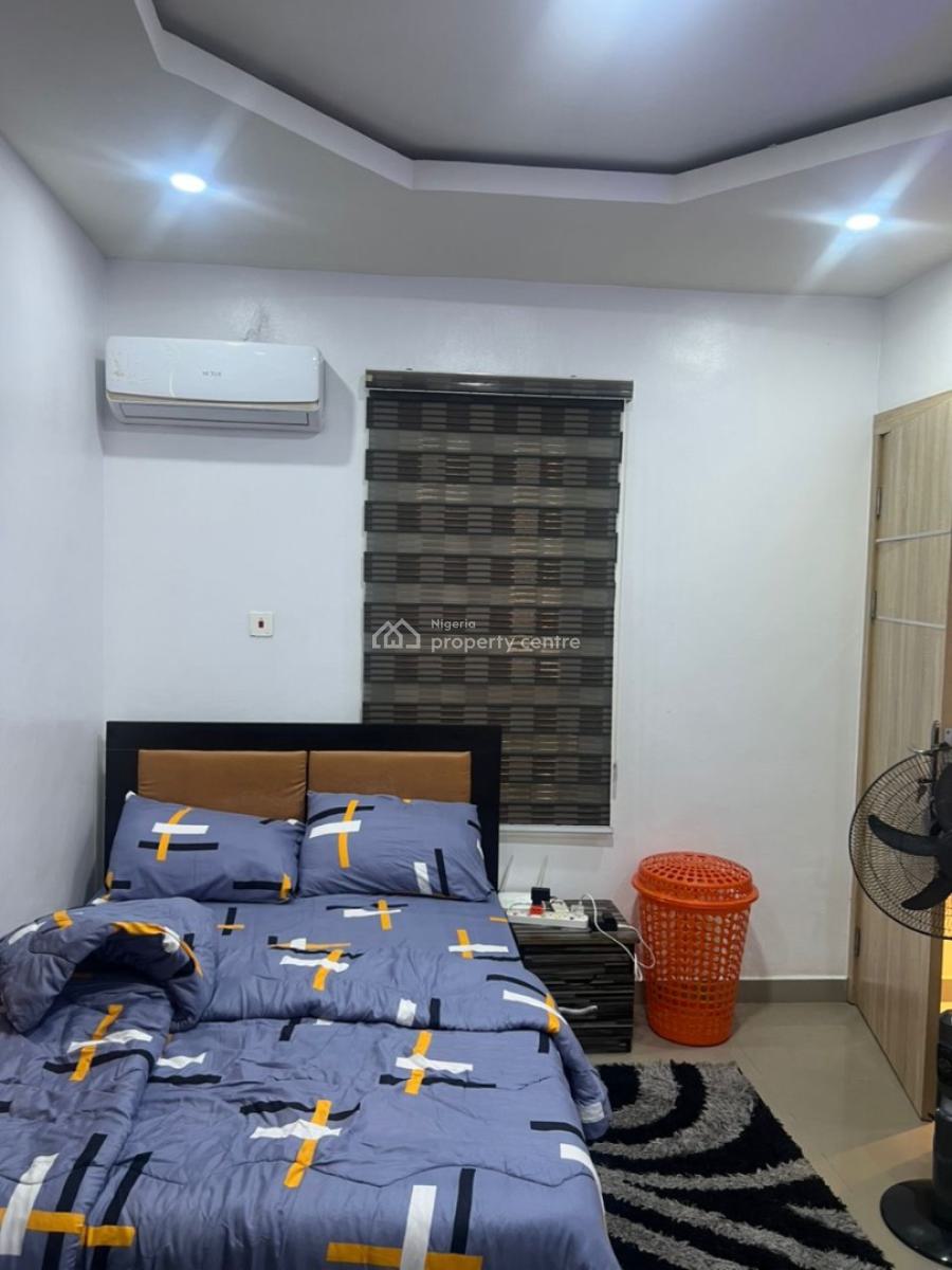 Lovely 2 - Bedroom Apartment, Gra, Ogudu, Lagos, Flat / Apartment Short Let