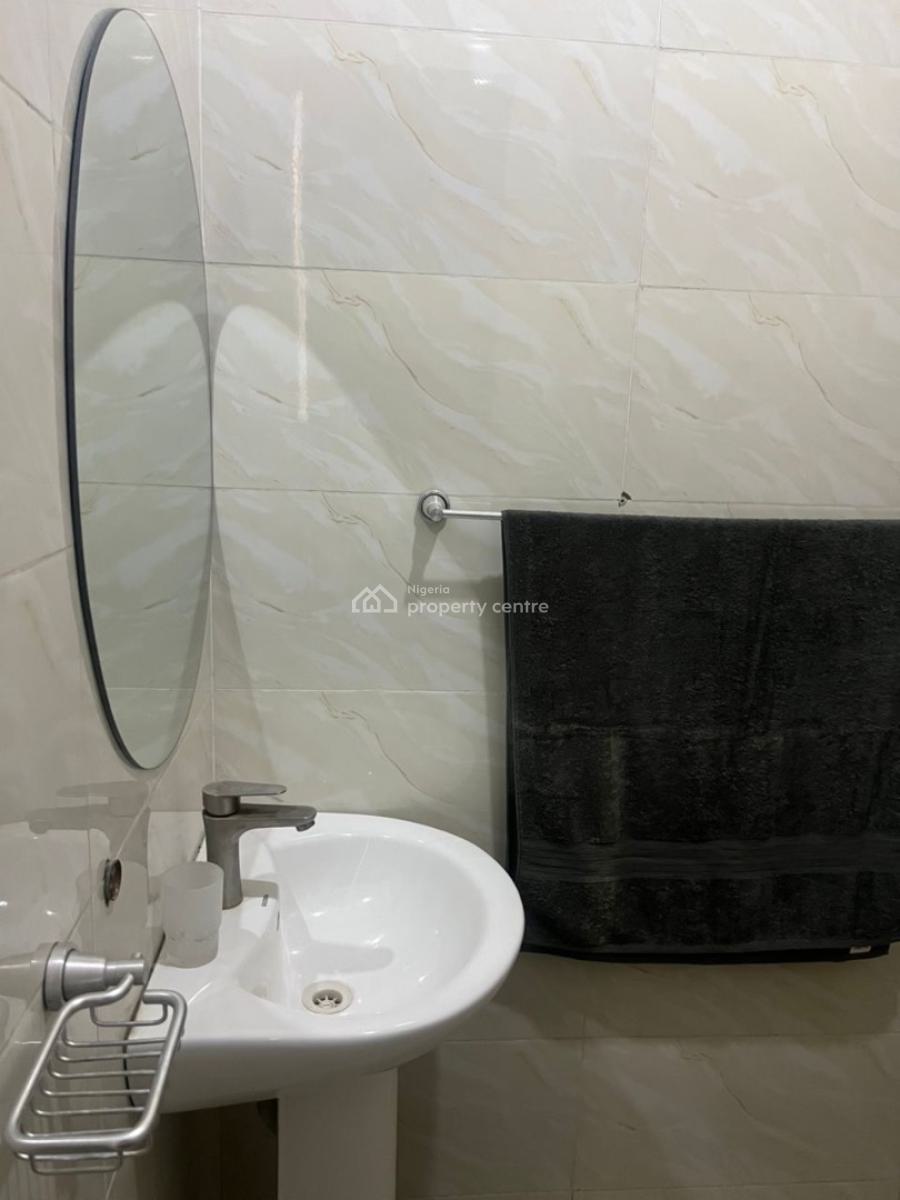 Lovely 2 - Bedroom Apartment, Gra, Ogudu, Lagos, Flat / Apartment Short Let