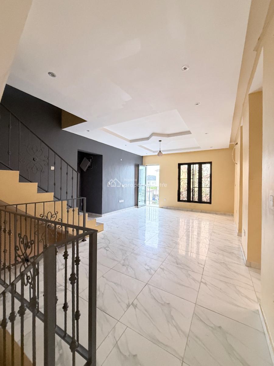 4-bedroom Semi-detached Duplex + Bq, Ikate, Lekki, Lagos, Semi-detached Duplex for Rent