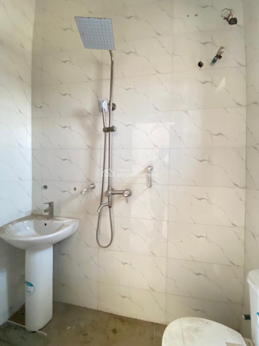 Homely and Spacious, Mobile Road, Ajah, Lagos, House for Sale