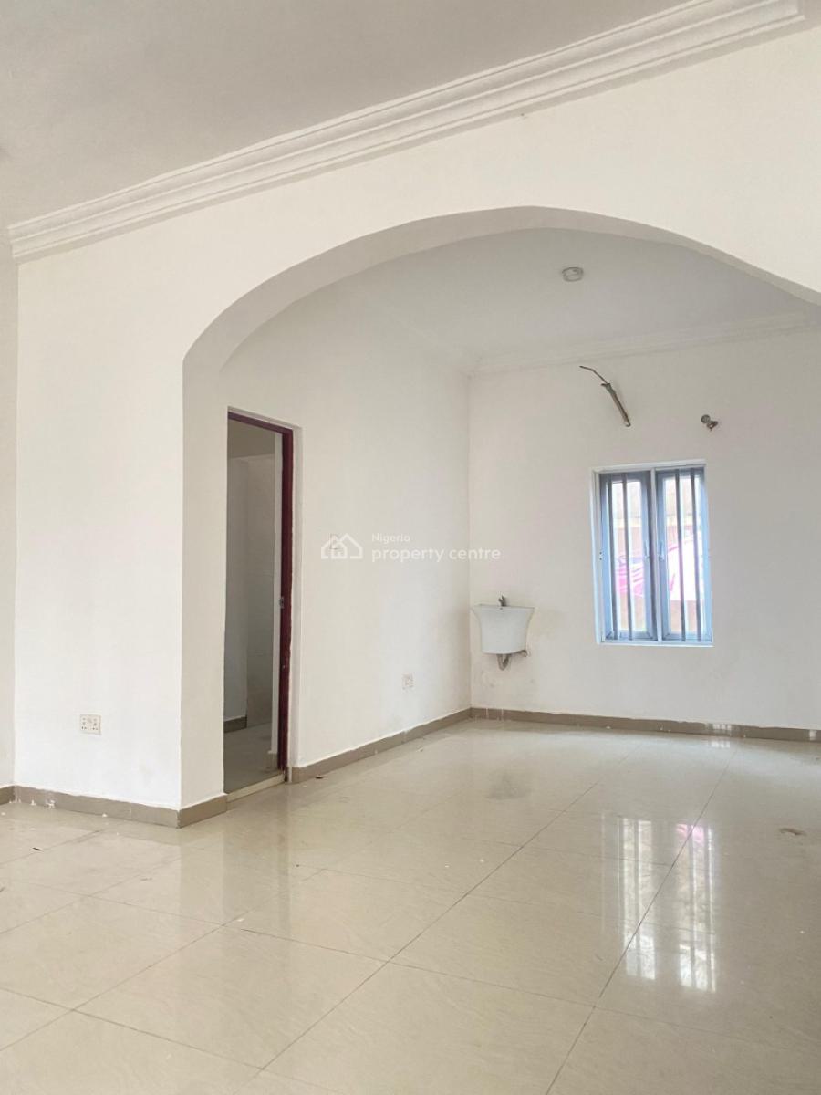 Homely and Spacious, Mobile Road, Ajah, Lagos, House for Sale