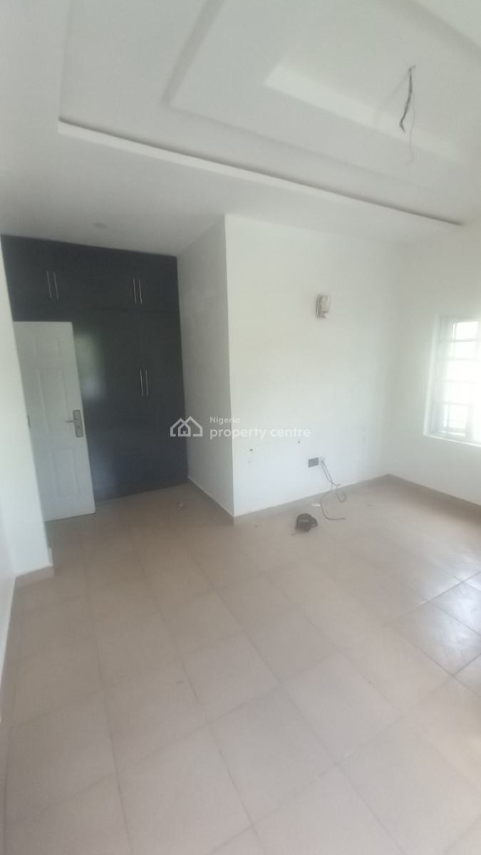 Tastefully Finished & Spacious 2 Bedrooms Flat, News Engineering, Dawaki, Gwarinpa, Abuja, Flat / Apartment for Rent