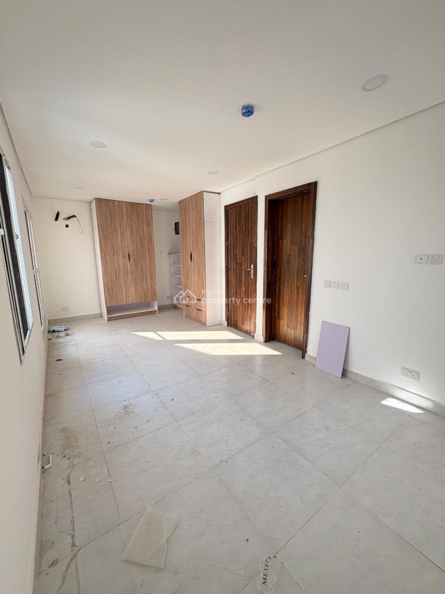 Luxurious 4-bedroom Semi-detached Duplex + Study & Bq  Secured Estate, Chevron, Lekki, Lagos, Semi-detached Duplex for Rent