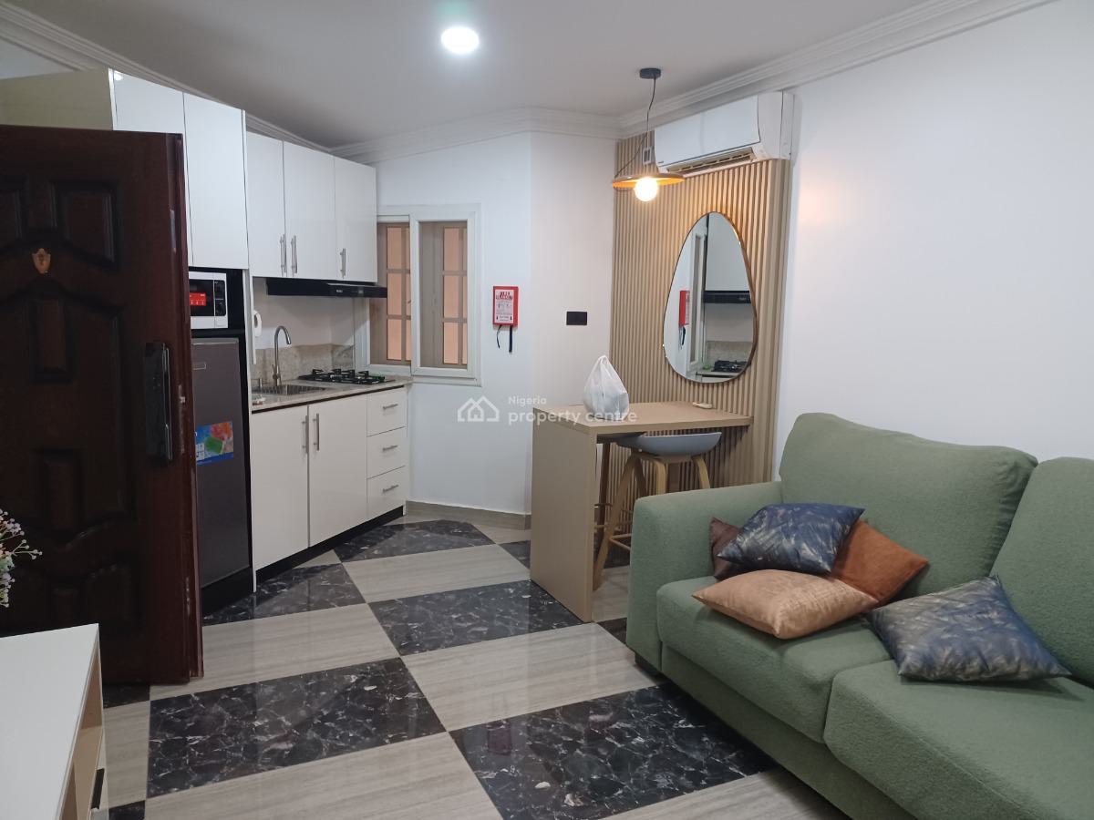 Exquisite 1-bedroom Apartment in Ministers Hill, Ministers Hill, Maitama District, Abuja, Mini Flat (room and Parlour) Short Let
