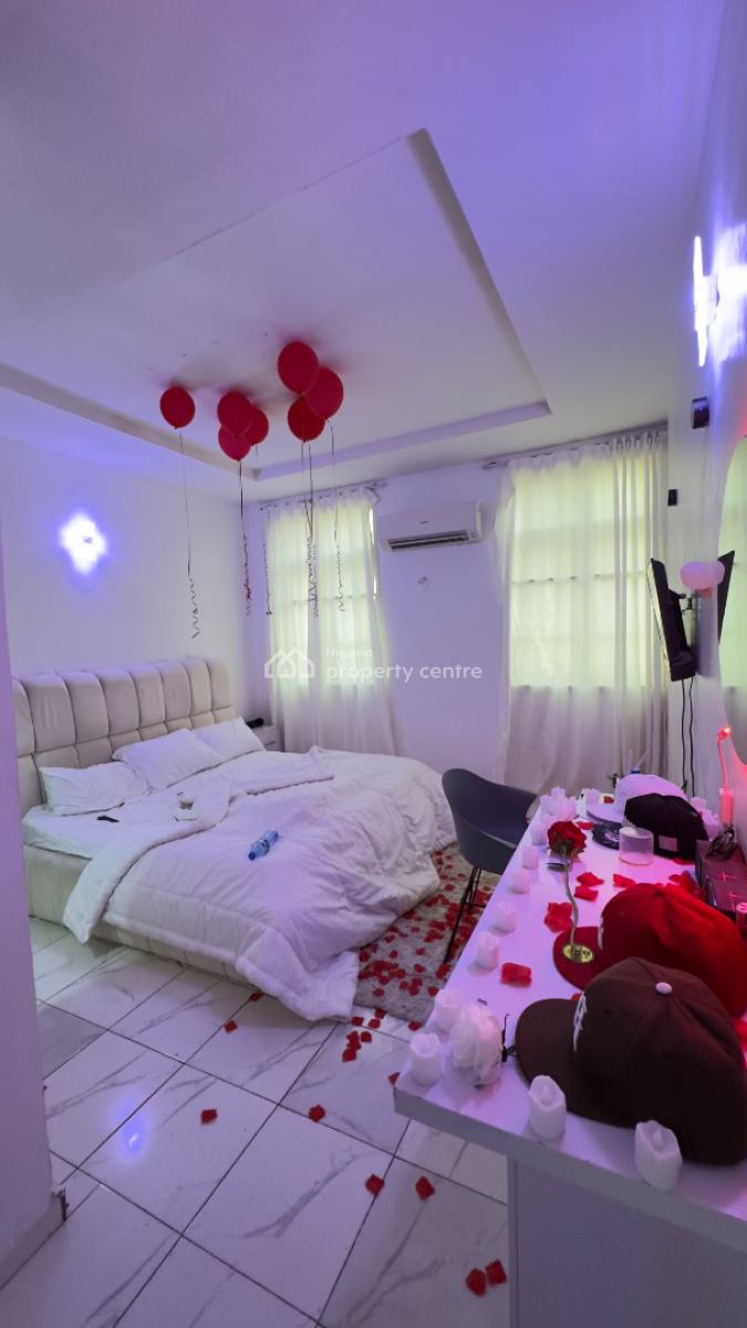 Xtra-spacious 3 Bedroom Flat, Off 3rd Ave Gwarinpa, Gwarinpa, Abuja, Flat / Apartment for Rent