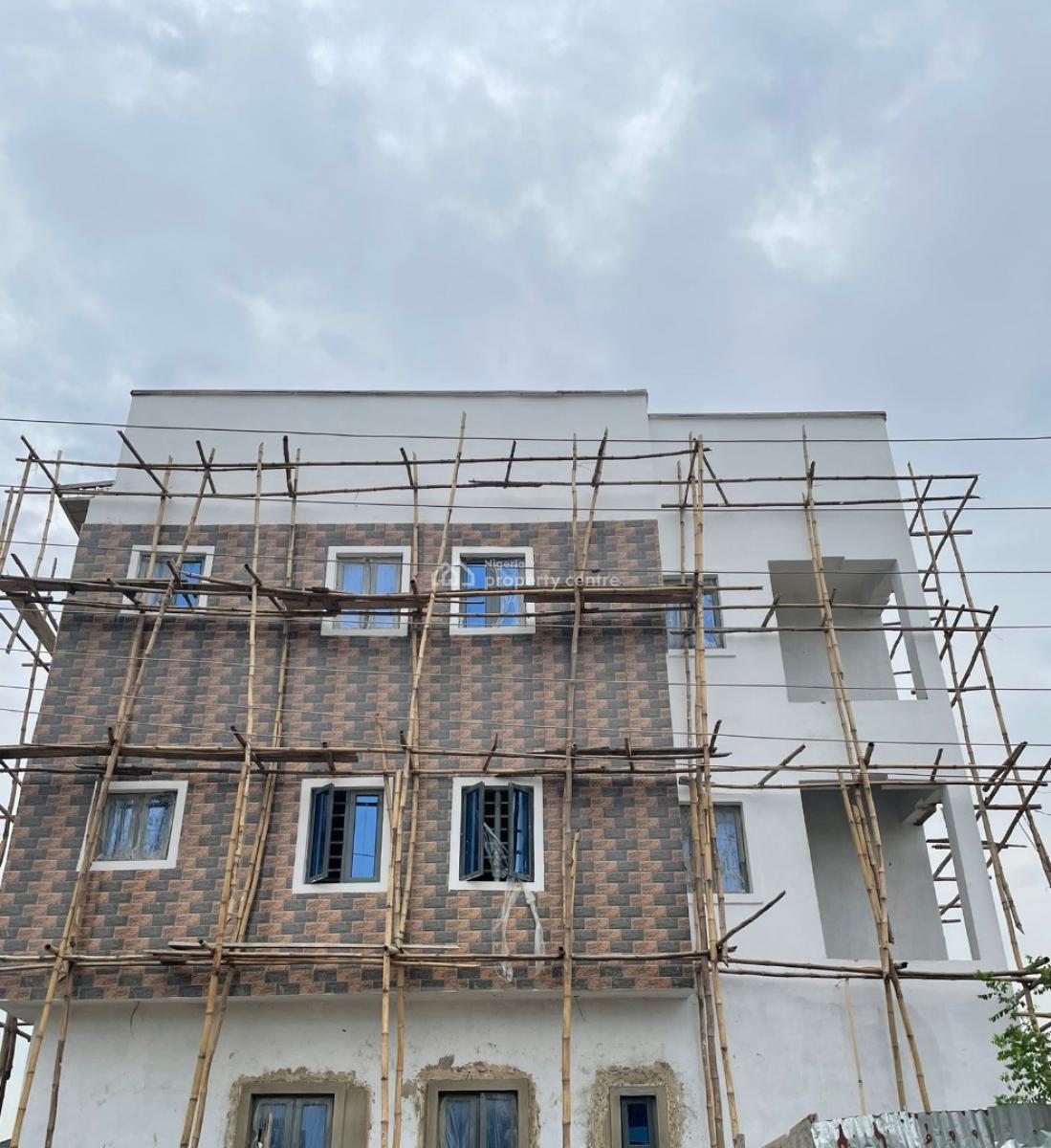 Two Bedroom Apartment, Gbagada, Lagos, Flat / Apartment for Sale