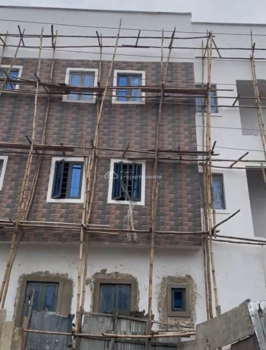 Two Bedroom Apartment, Gbagada, Lagos, Flat / Apartment for Sale